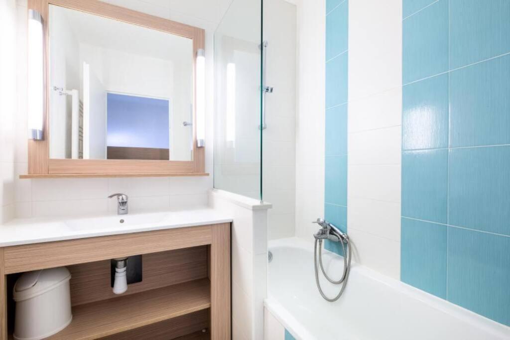 Bel Appartement Vue Sur Piscine 1 Chambre Fermee Et 1 Espace Cabine แซ็งต์-ราฟาเอล ภายนอก รูปภาพ